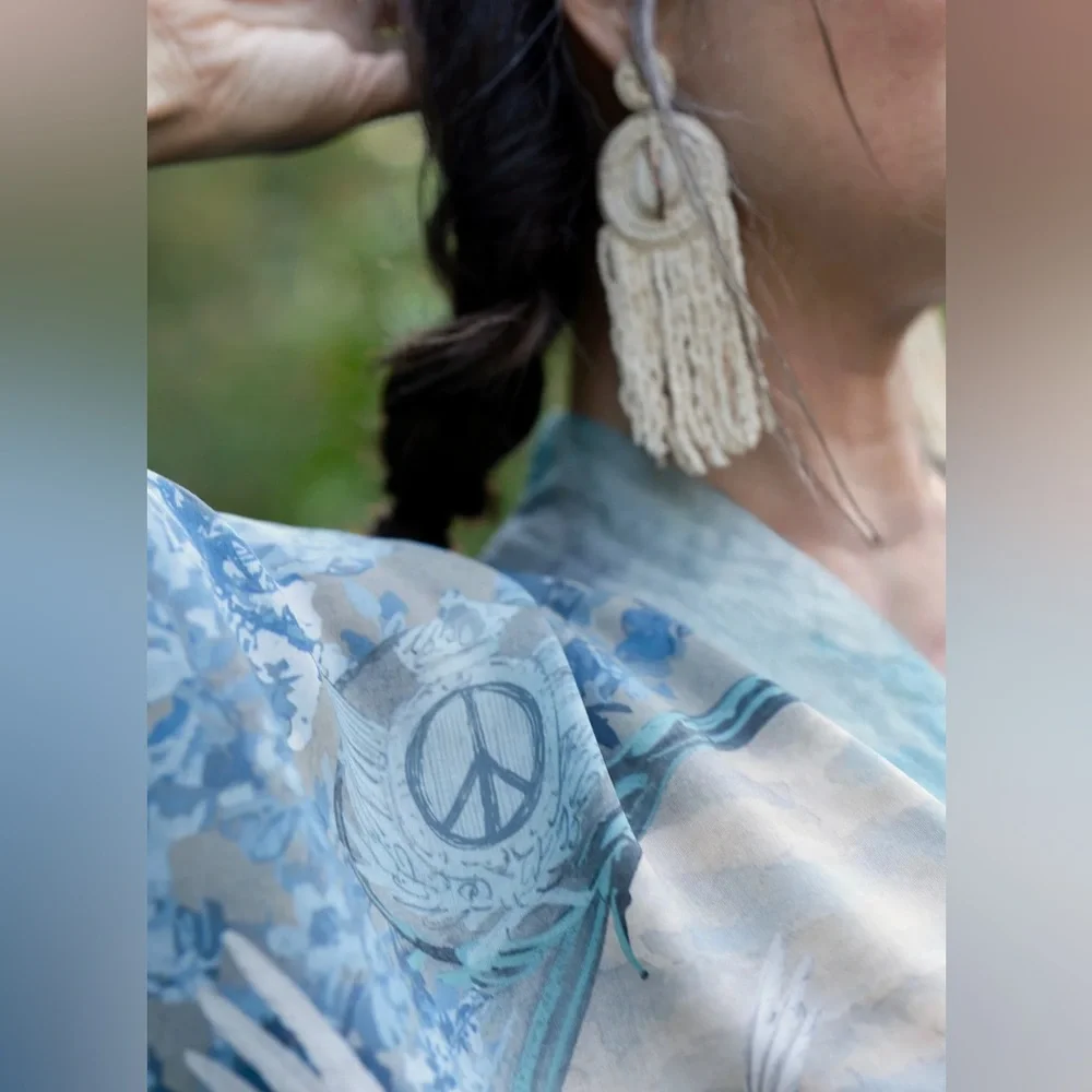 ⭐️Market of Stars⭐️ PEACE OUT Vintage  Art Lightweight Flowy Summer Cardigan - Picture 8 of 16